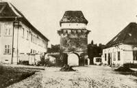 108. Az egykori Magyar utcai kapu Kolozsvron, 1470-es vek