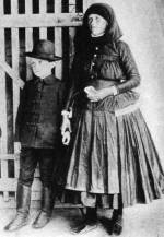 Anya fival, utcai viseletben (Decs, Tolna m., 1910)
