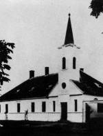 240. Iskolval s lelkszlakkal egybeptett evanglikus templom. Kemenessmjn (Vas megye), 1920 krl (Evanglikus Orszgos Mzeum, Budapest)