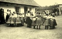 261. Children’s round dance